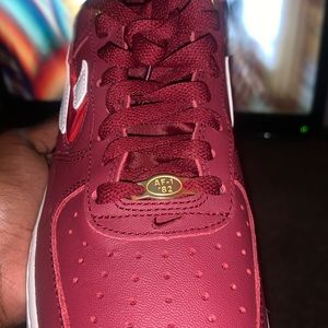 Air Force ones team red
